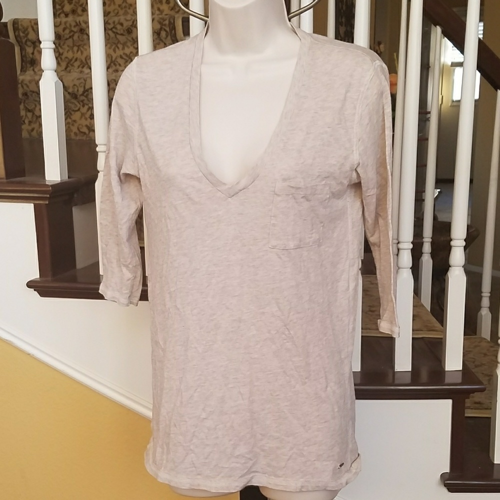 Victoria Secret vneck long sleeve tee w/ pocket XS